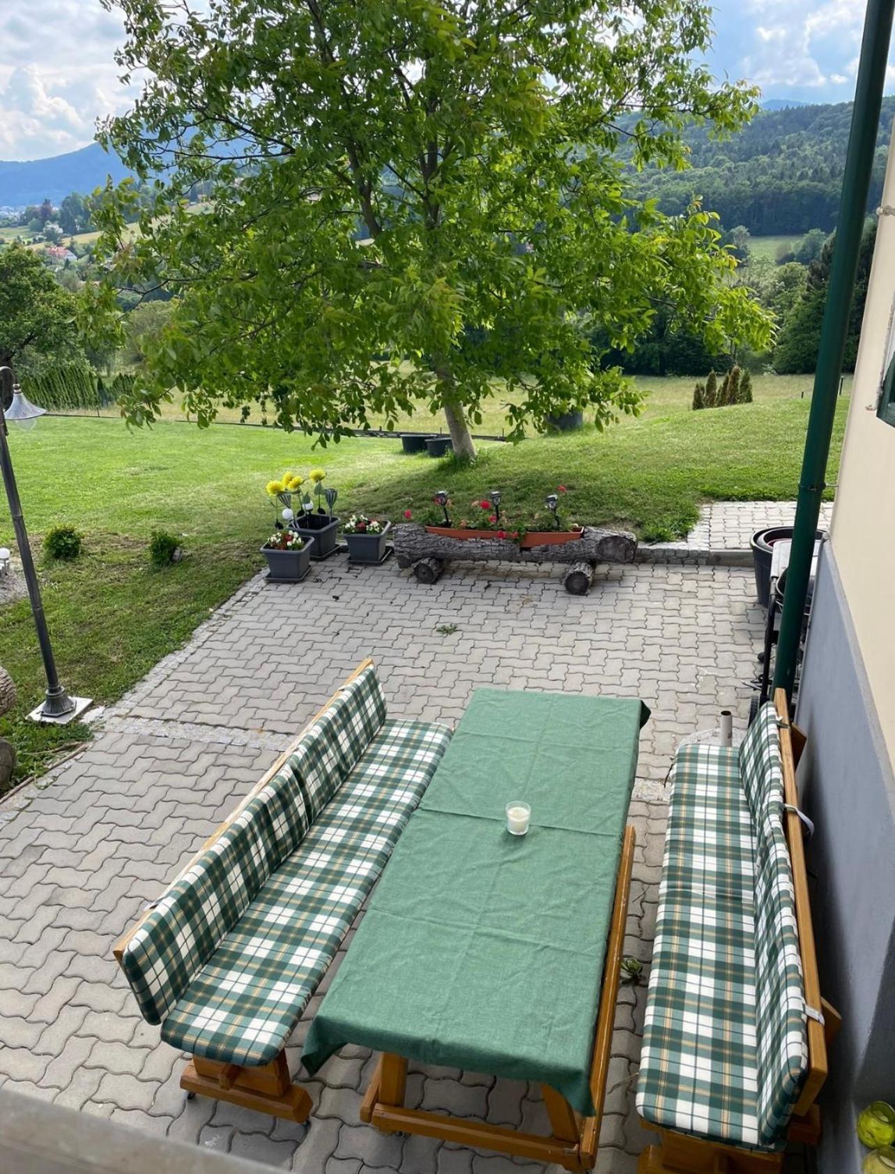 Appartement Uriges Mit Blick Auf