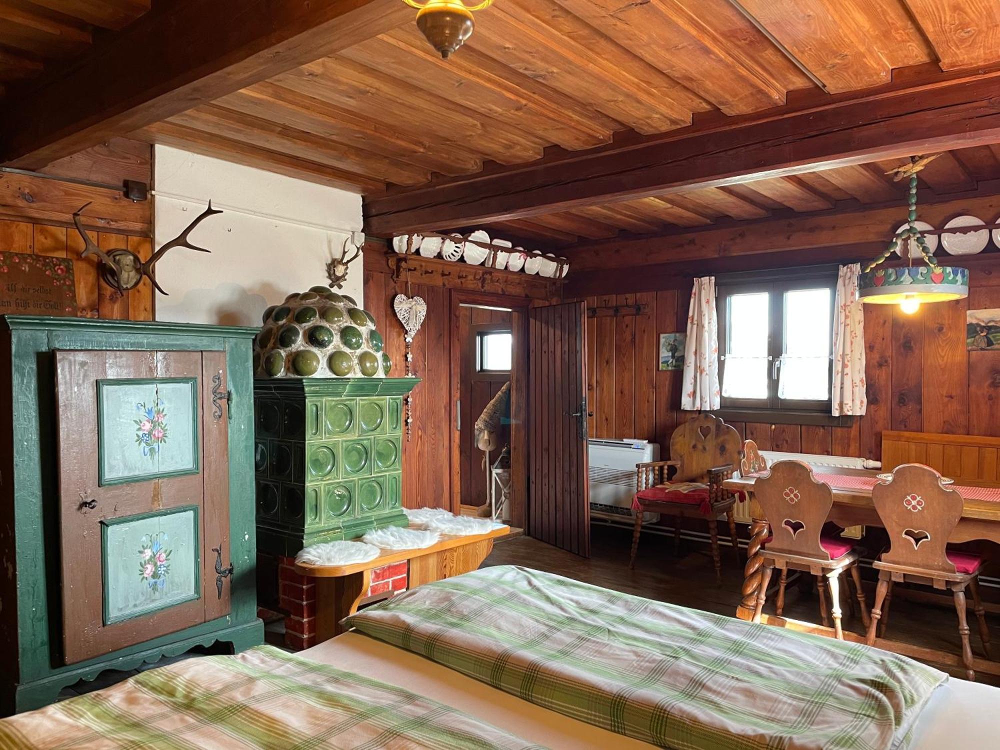 Uriges Mit Blick Auf Appartement