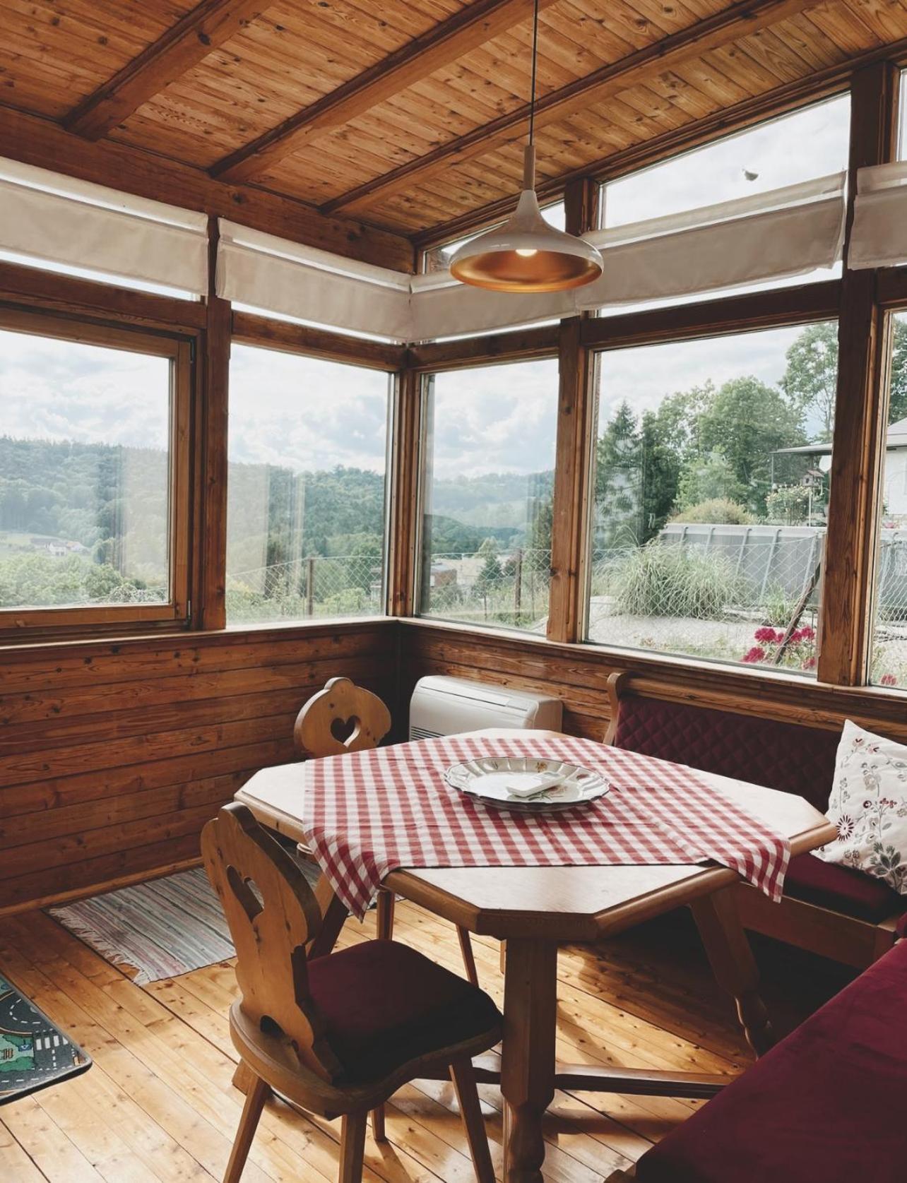 Uriges Mit Blick Auf Apartment